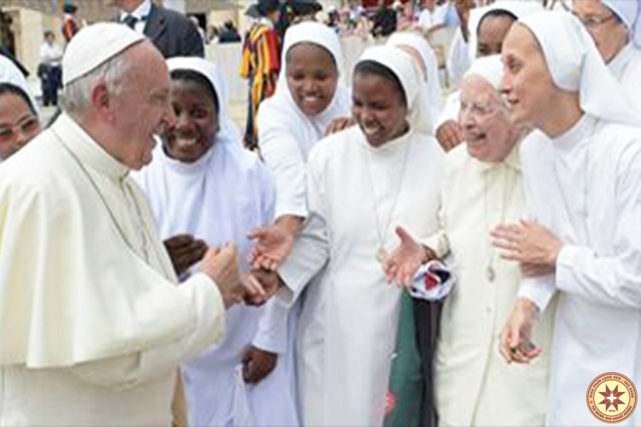 Những Hình Ảnh Về Người Tu Sĩ