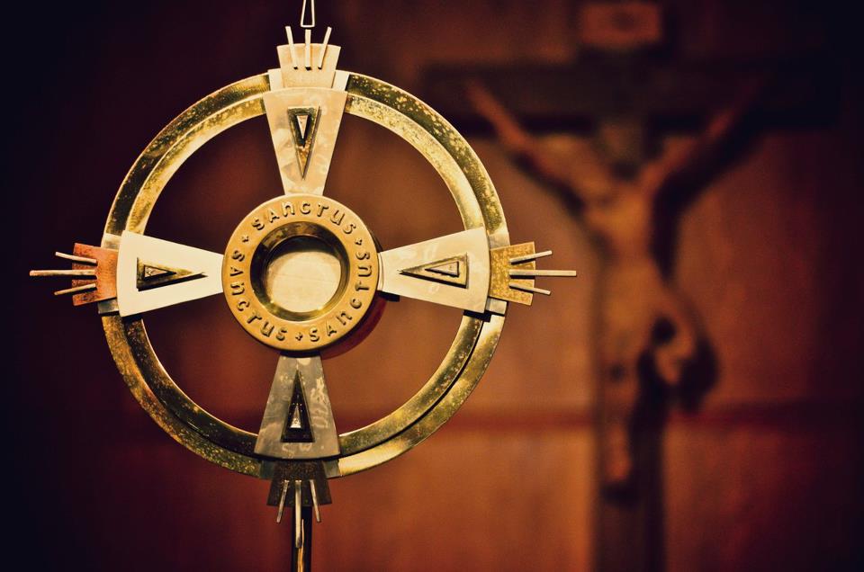 Cầu nguyện trước Thánh Thể- Ngày 12.04.2020 – Chúa nhật Phục sinh – Ga 20,1-9