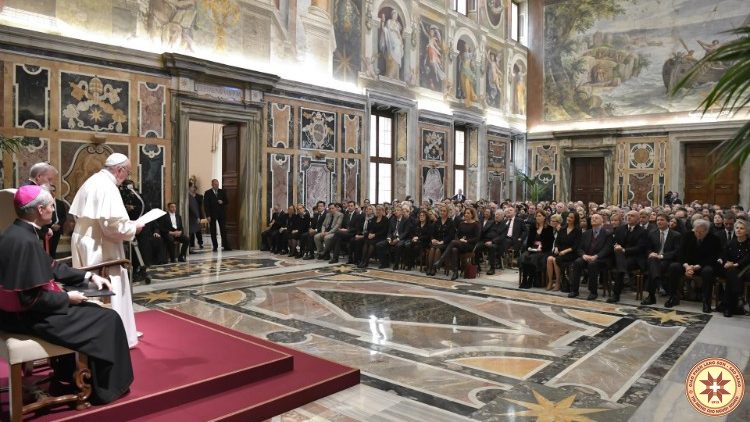 Đức Thánh Cha Phanxicô kêu gọi báo chí hãy khiêm tốn và tự do để phục vụ sự thật và sự thiện