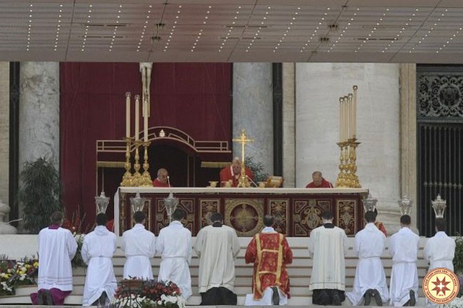 Đức Thánh Cha Phanxicô: Thần Khí biến đổi mọi sự