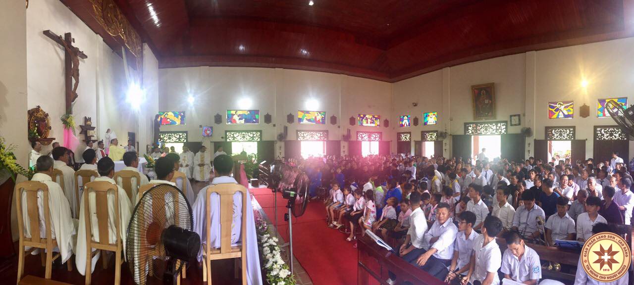 Giáo xứ Bó Tờ hân hoan mừng kính Thánh Tâm Chúa Giêsu