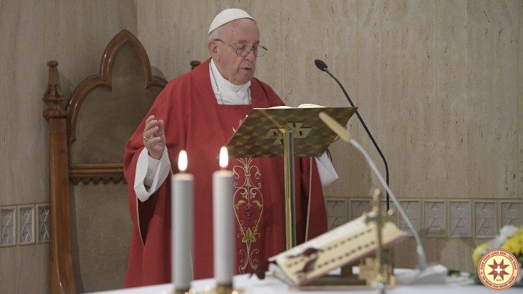 Đức Thánh Cha: Hãy phục vụ nhưng không như Thiên Chúa đã trao ban nhưng không