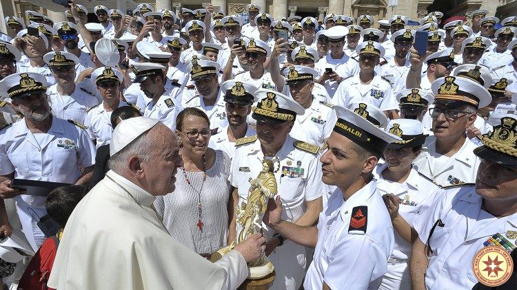 ĐTC Phanxicô: Nếu bạn nói ngôn ngữ của tình yêu, mọi người sẽ hiểu bạn