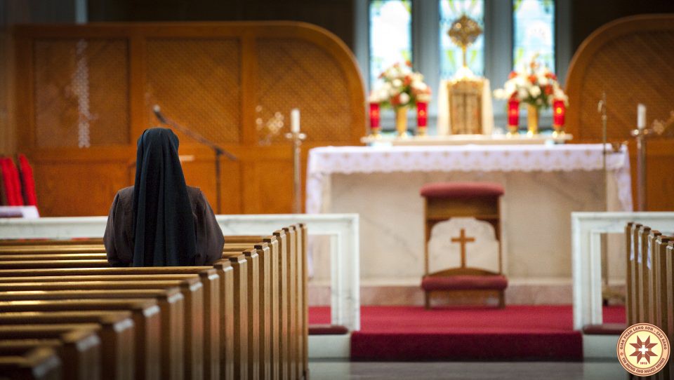 Đừng đi tu để hưởng thụ