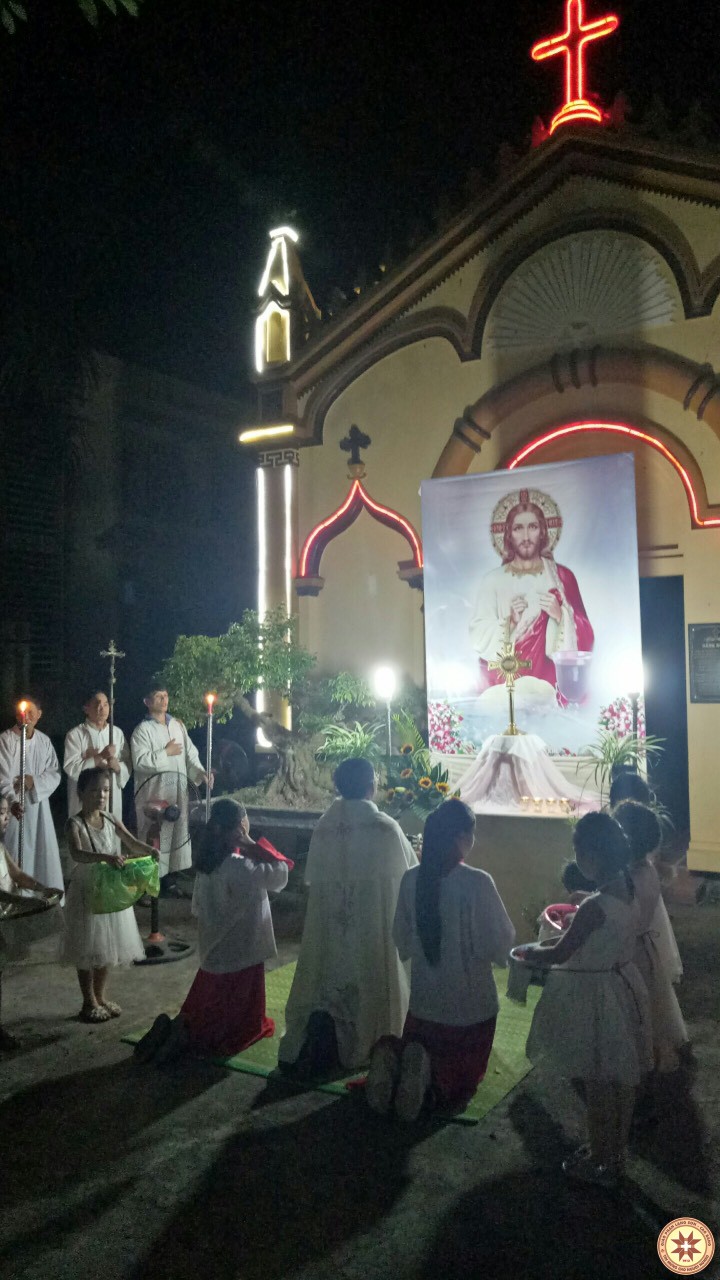 Giáo xứ Thất Khê mừng lễ trọng Mình Máu Thánh Chúa