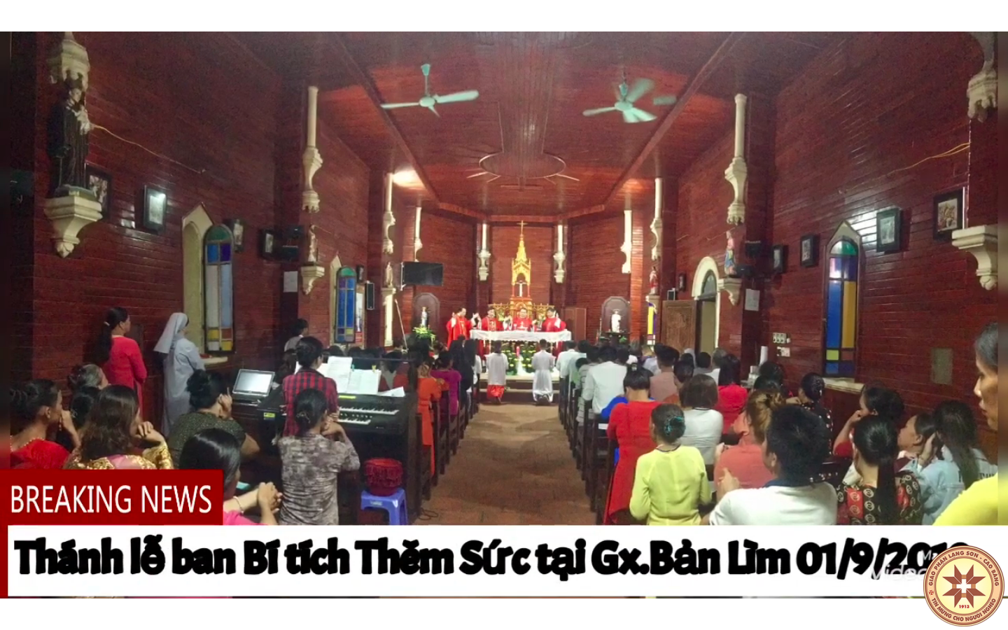 Thánh lễ ban Bí tích Thêm Sức tại GIáo xứ Bản Lìm