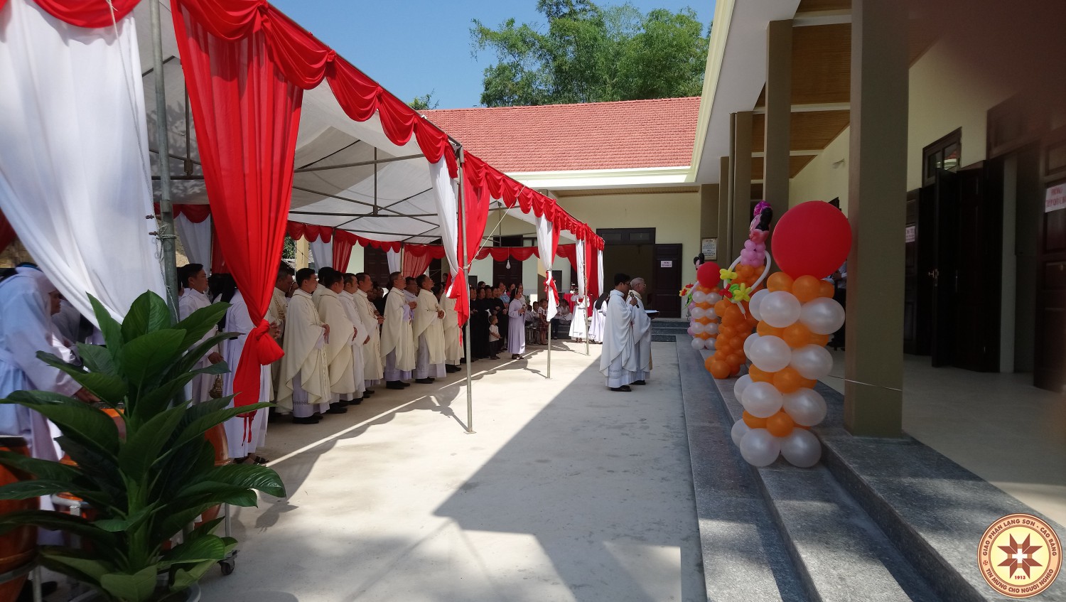 TU XÁ ĐA MINH BÓ TỜ: KHÁNH THÀNH NHÀ SINH HOẠT