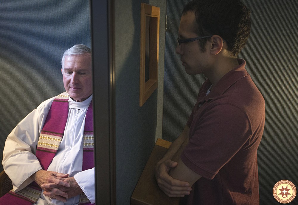 Đòn chí mạng lên Giáo Hội Công Giáo: 21 năm tù cho các linh mục từ chối vi phạm ấn tín giải tội