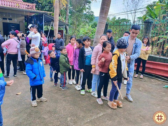 5c53776b4c95b5cbec84