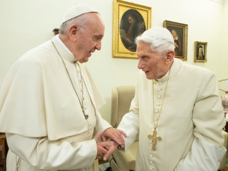 Đức nguyên Giáo hoàng Biển Đức vẫn an mạnh