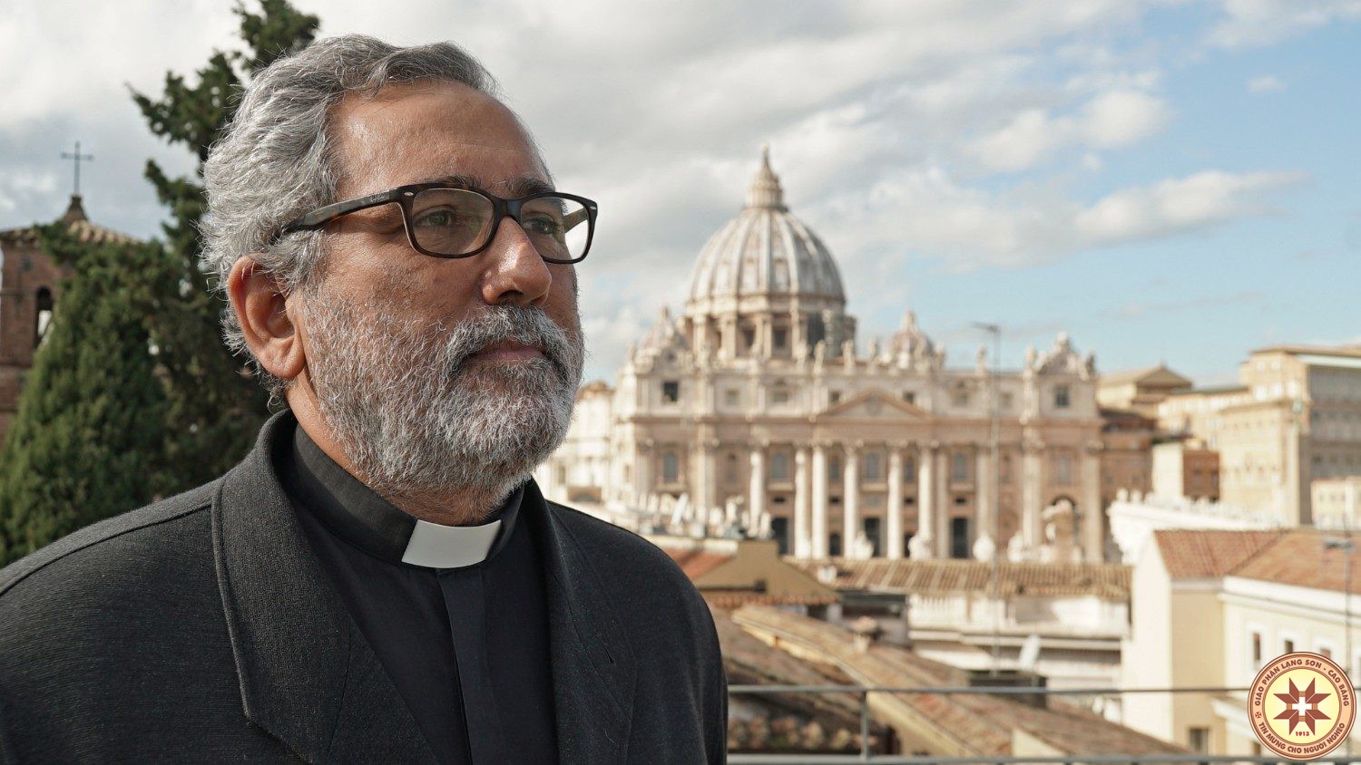 Toàn văn bài phỏng vấn Bộ trưởng Bộ Kinh tế Tòa Thánh