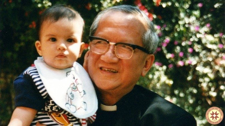 ĐC Crepaldi: ĐHY Phanxicô Xaviê Nguyễn Văn Thuận, "một câu chuyện Kitô hữu tuyệt vời"