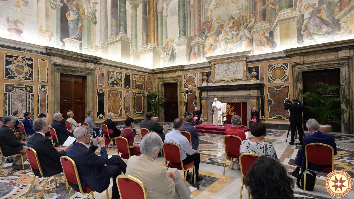 Đức Thánh Cha: Truyền thông Công giáo phải mang niềm hy vọng và tin tưởng vào tương lai