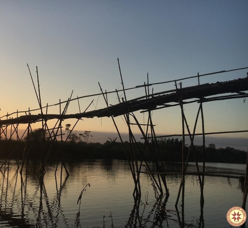 Phục vụ là chiếc cầu nối đem niềm vui của Chúa Giáng Sinh đến cho Bản Làng