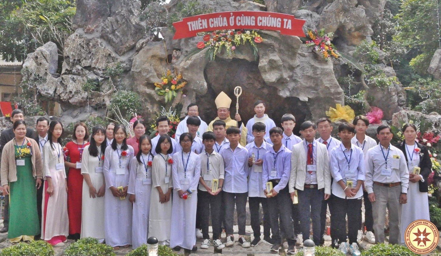 Thánh lễ ban Bí tích Rửa tội, Thêm sức, hợp thức hóa Hôn nhân tại Giáo xứ Cao Bình