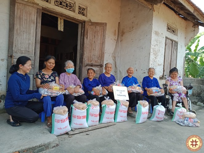 Quý Dì Đaminh Tu xá Thất Khê – “Tấm Bánh” để sẻ chia