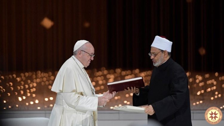 Các Tiểu vương quốc Ả Rập Thống nhất và Tòa thánh tăng cường hợp tác giáo dục